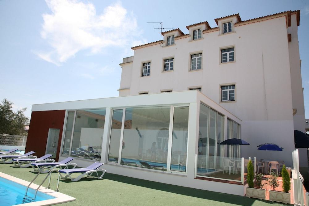 Hotel Flora - Monte Real Exterior photo